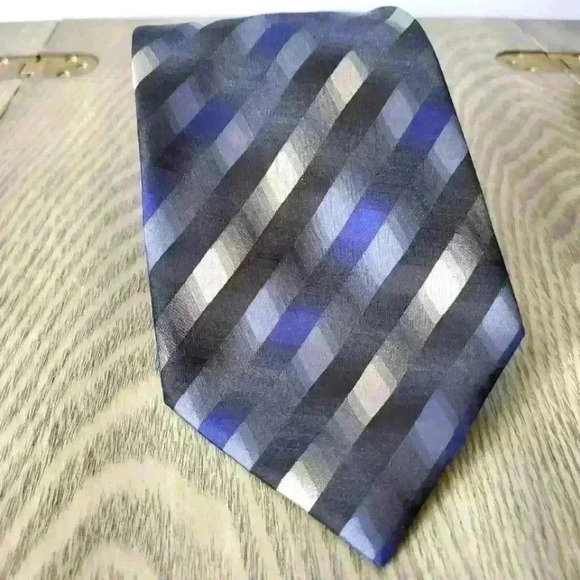 Van Heusen Blue, black and grey 100% silk tie - Picture 1 of 6